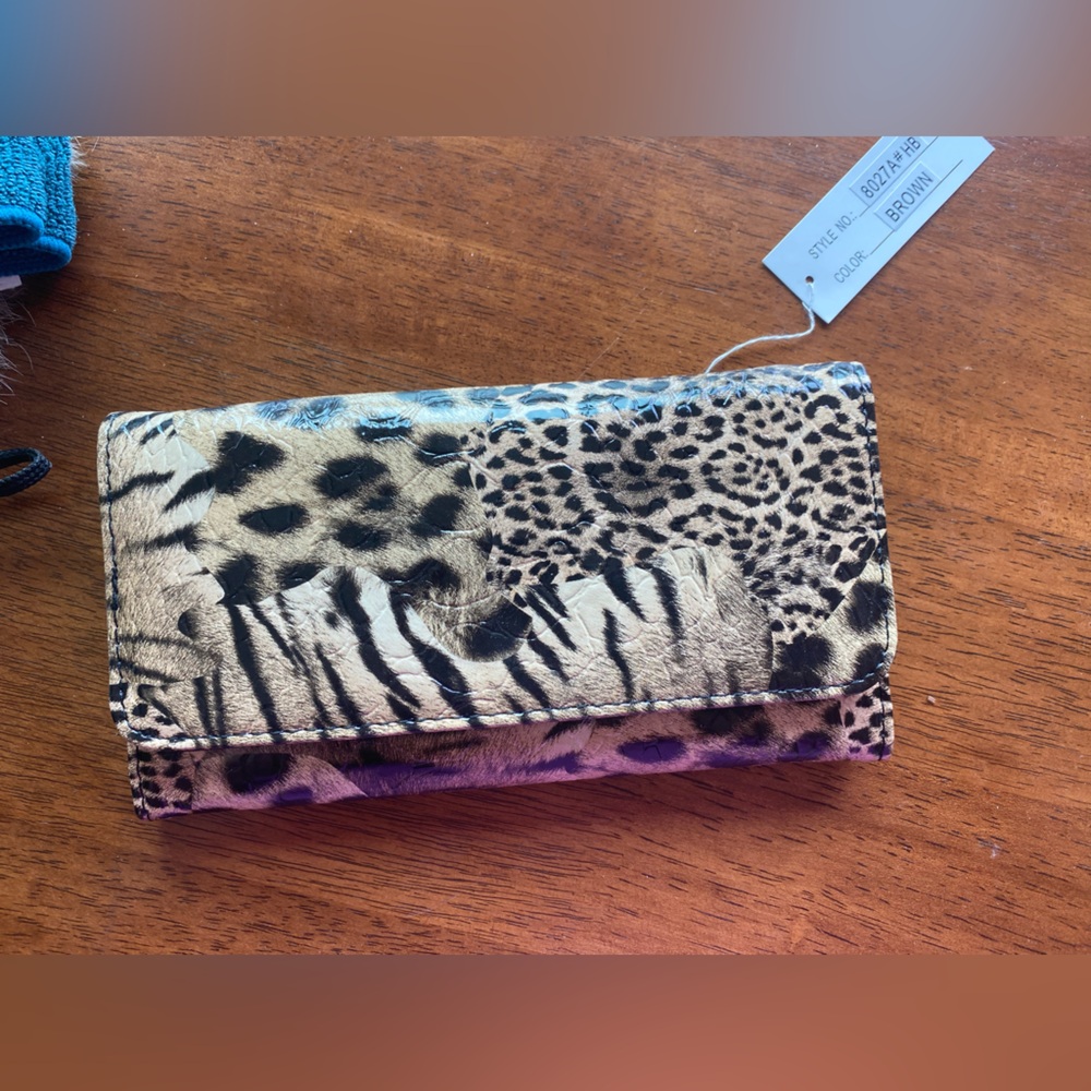 ❤️- Clearance Animal Print Wallet brown black NWT